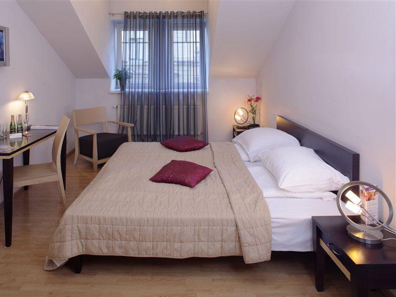Rija Riga City Hotel Exterior photo